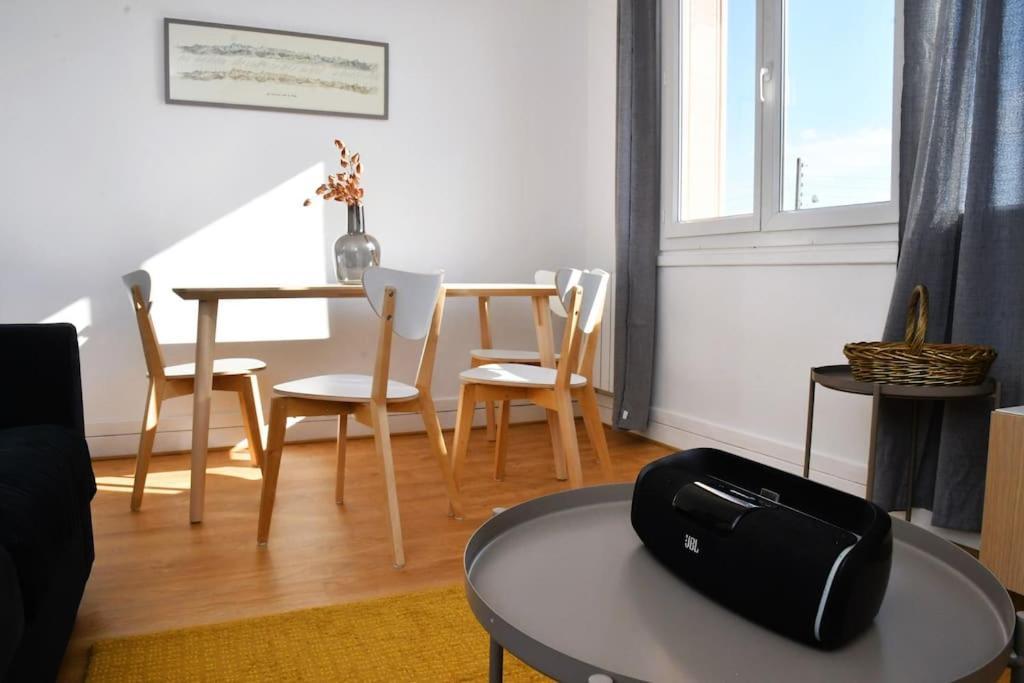 Vue Pyreneenne Elegante Avec 2 Chambres Tarbes Buitenkant foto